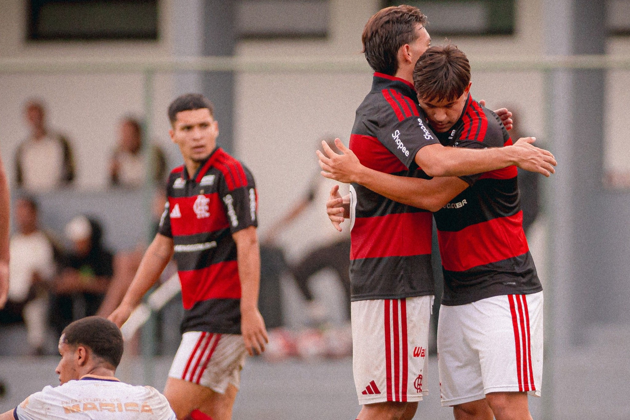 Flamengo Sub-20 empata com o Sampaio Corrêa, avança e pega o Vasco na semifinal do Carioca