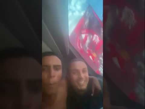 TORCEDORES DEMONSTRAM APOIO ENORME PARA CEBOLINHA DENTRO DO ÔNIBUS! ELE VAI BRILHAR NA FINAL!