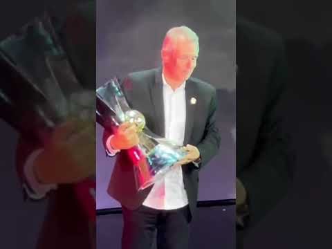 BAP RECEBE A TAÇA DO CAMPEONATO BRASILEIRO E FAZ AGRADECIMENTOS! É CAMPEÃO!