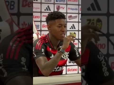 VITÃO DESTACA FELICIDADE EM SE TORNAR O NOVO REFORÇO DO FLAMENGO!